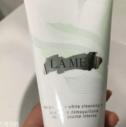 lamer海藍之謎和阿瑪尼哪個好？