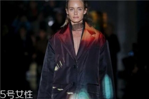 prada2018秋冬系列好看嗎_款式有哪些？