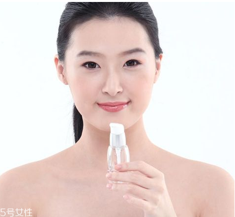 保濕面霜和乳液的區(qū)別 合適的護(hù)膚品很重要