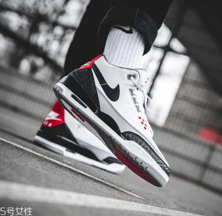 air jordan 3 tinker上腳效果怎么樣？