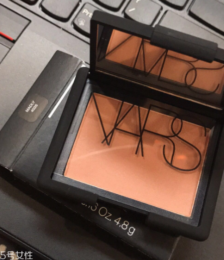 nars sex appeal腮紅干嗎？略飛粉不過(guò)可以接受