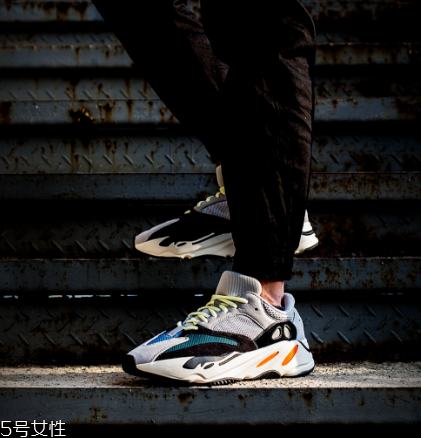 yeezy 700開(kāi)箱測(cè)評(píng) yeezy 700上腳腳感怎么樣