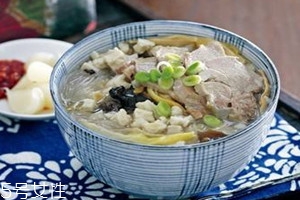 一碗羊肉泡饃的熱量 吃羊肉泡饃會(huì)發(fā)胖嗎