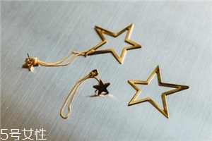 耳環(huán)一般多少克一對(duì)？耳環(huán)常見(jiàn)克數(shù)