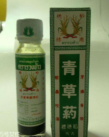 青草油可以治腳氣嗎？青草油治腳氣好用嗎？