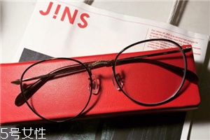 jins防藍(lán)光眼鏡有用嗎？jins防藍(lán)光眼鏡有效果嗎？