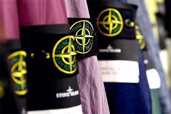 stone island袖標在哪邊 stone island袖標真假鑒定