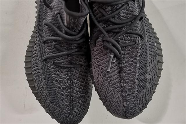 yeezy 350純黑側(cè)透發(fā)售日期 椰子350black發(fā)售信息