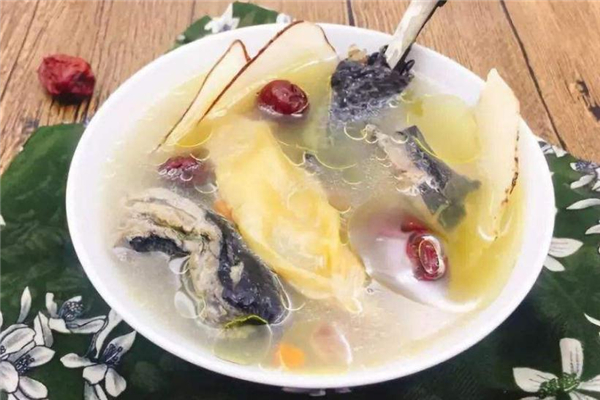 孕婦可以喝烏雞花膠湯嗎 對身體很好