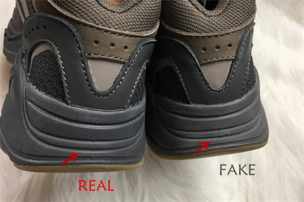 yeezy 700晶洞真假對(duì)比 椰子700晶洞寶藏真假鑒定