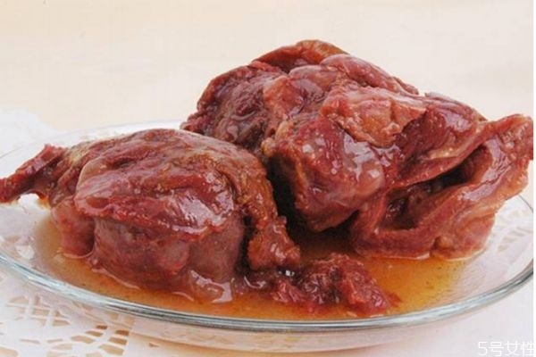 驢肉是白肉嗎 驢肉怎么做營養(yǎng)價(jià)值高呢