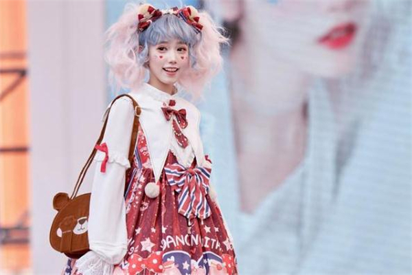 穿lolita扎什么頭發(fā) lolita頭飾怎么戴