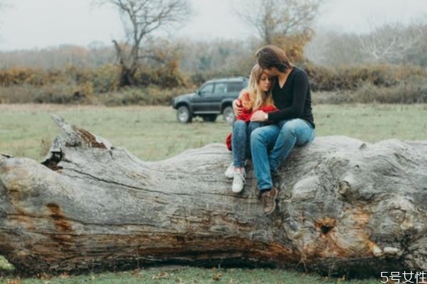 女人離婚要不要帶孩子 離婚后怎樣對(duì)孩子最好