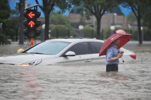 鄭州特大暴雨已致51人遇難 下暴雨能開空調(diào)嗎