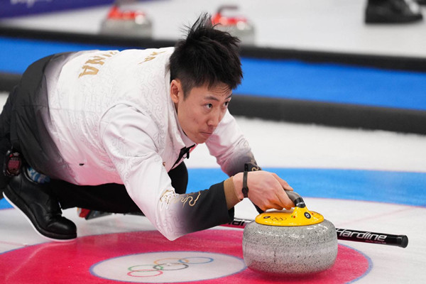 中國男子冰壺戰(zhàn)勝丹麥獲首勝 中國國家男子冰壺隊成立時間